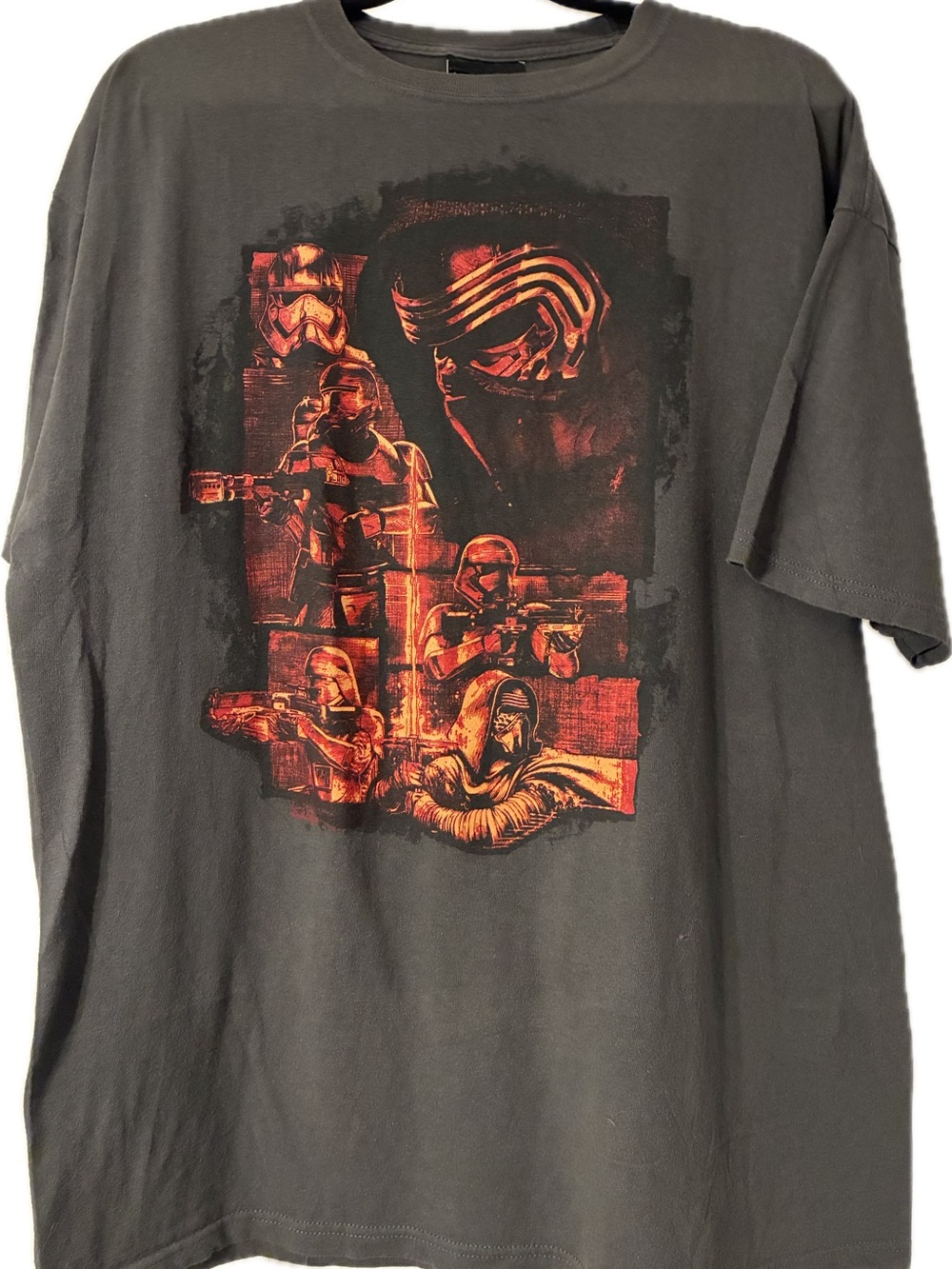 Star Wars Kylo Ren T-Shirt Men’s XL quality Graphic Tshirt.